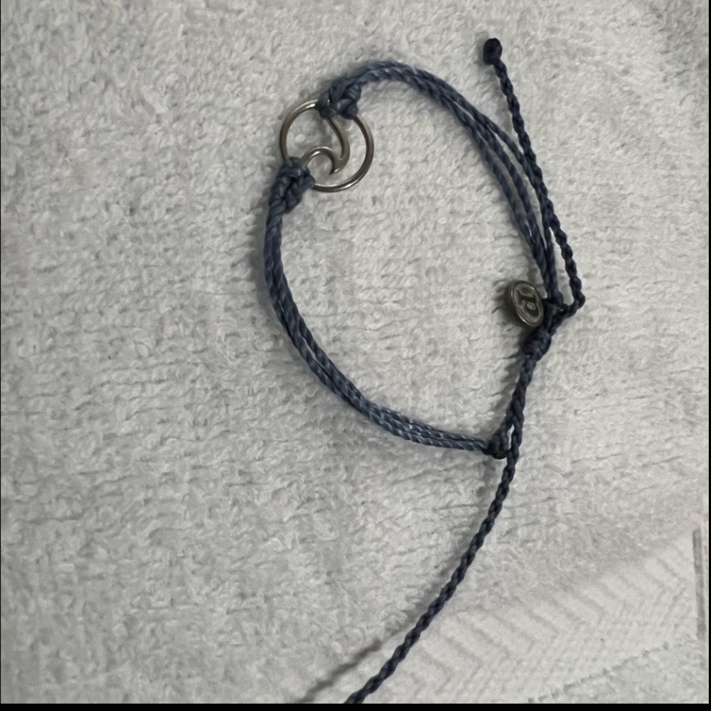 Pura vida bracelet from monthly club, New, Good condition